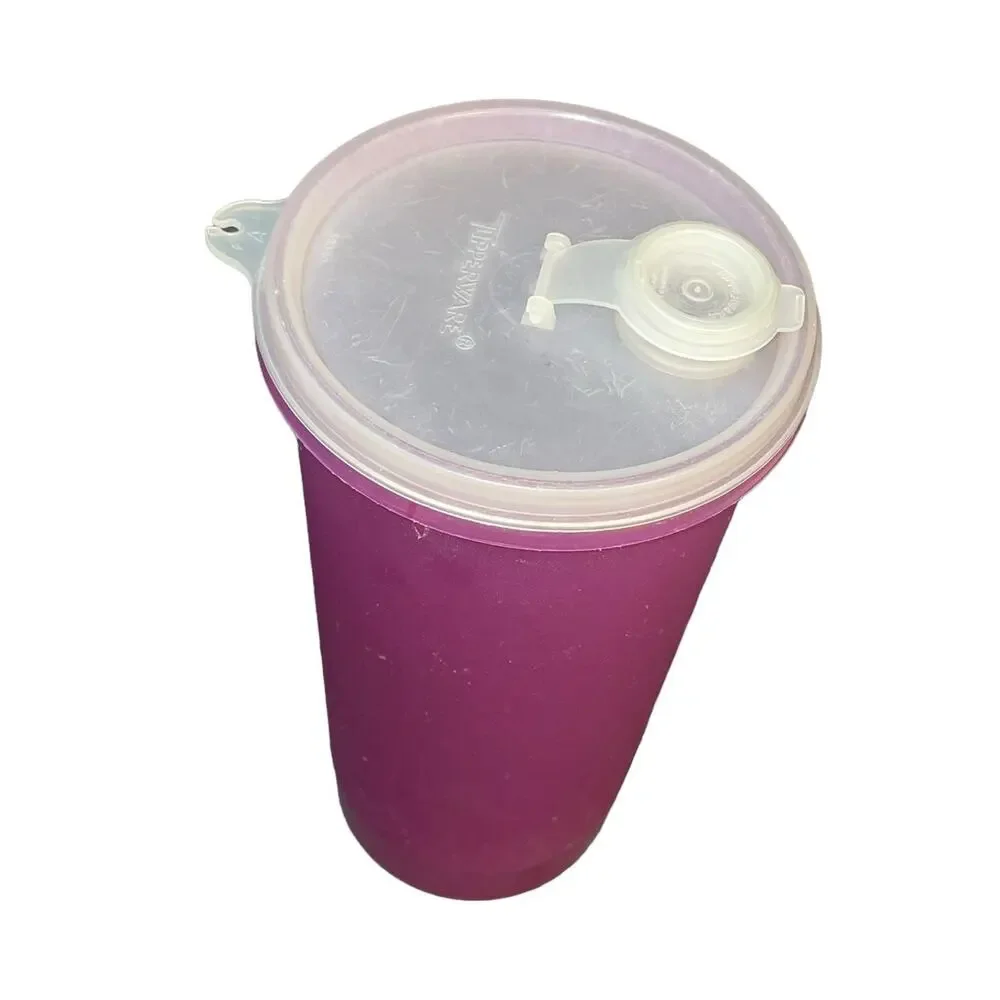 Tupperware Handolier 48 oz Pitcher 261 563 Purple Flip Top Pour Lid Jug Vintage